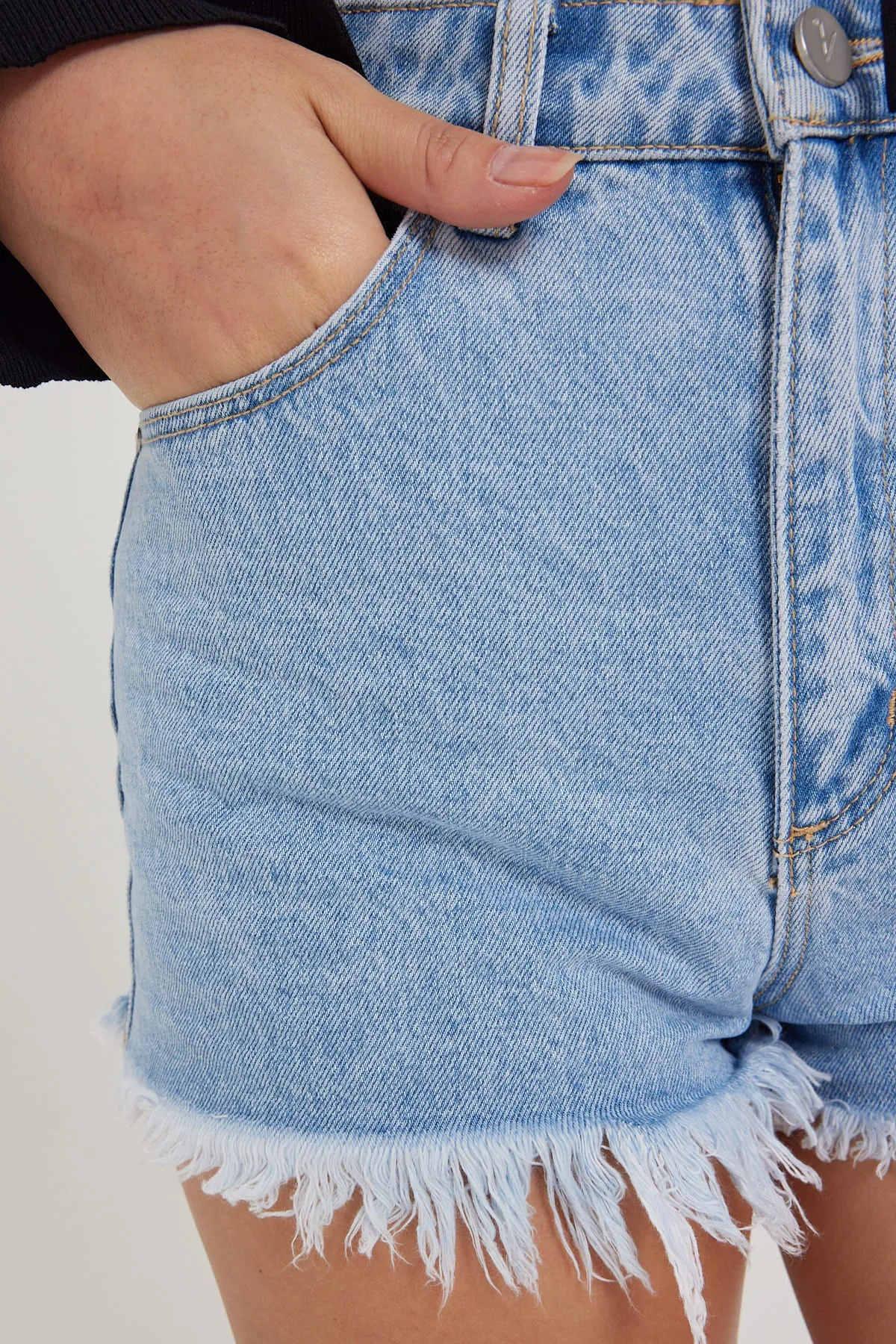 Abrand A High Relaxed Short Esmeralda