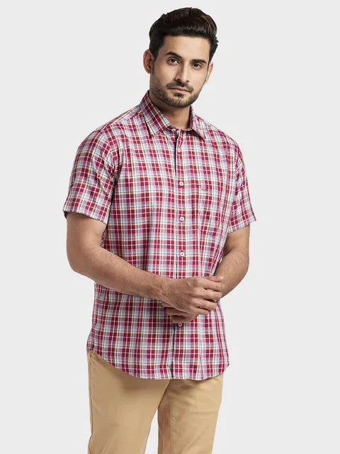 ColorPlus Men Maroon Tailored Fit Checks Half Sleeve Shirt