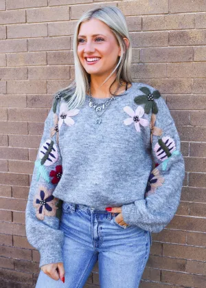 FLORAL EMBROIDERED SWEATER TOP