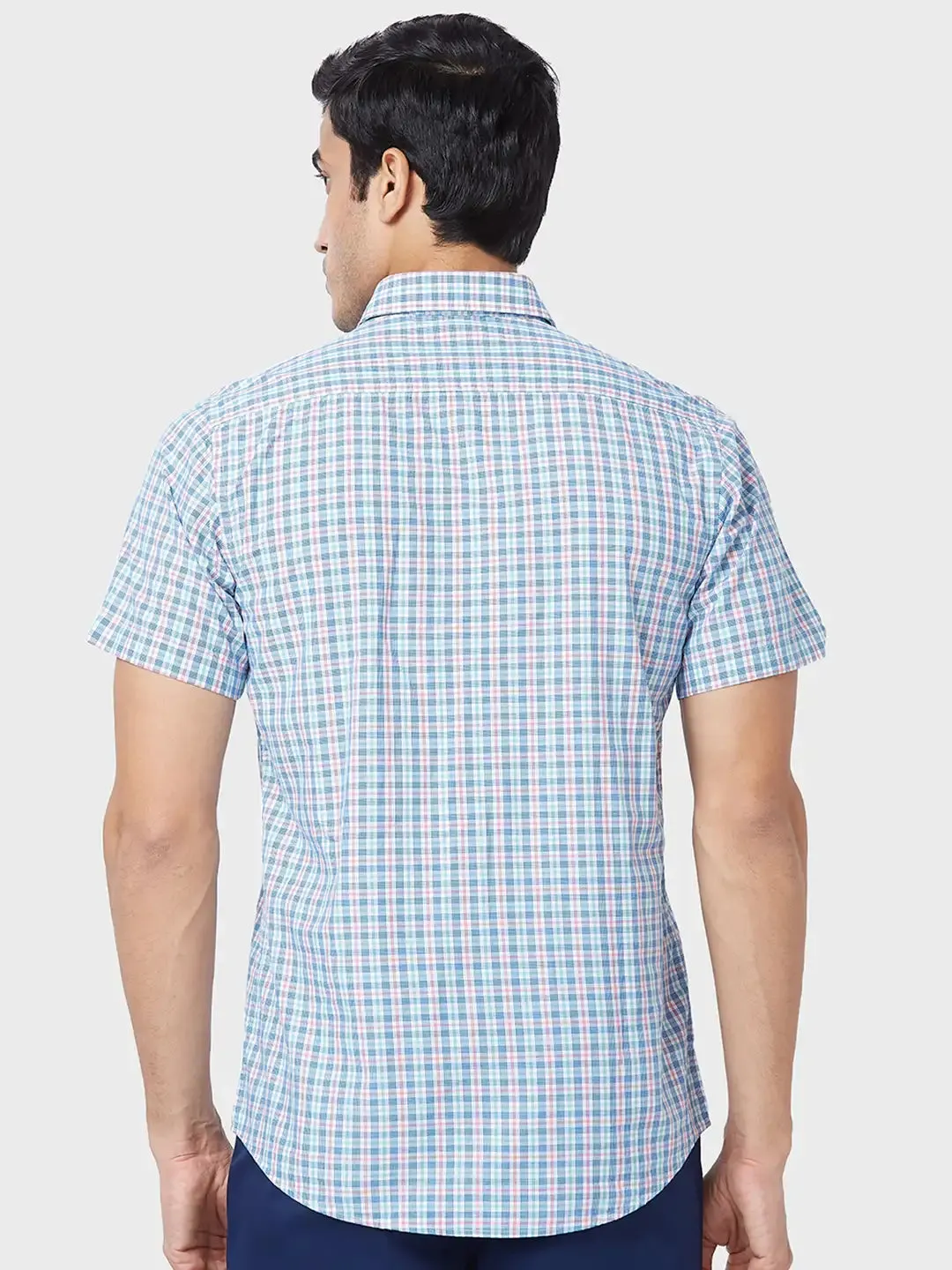 Men Blue Tailored Fit Checks Viscose Cotton Blend Half Sleeve Shirts