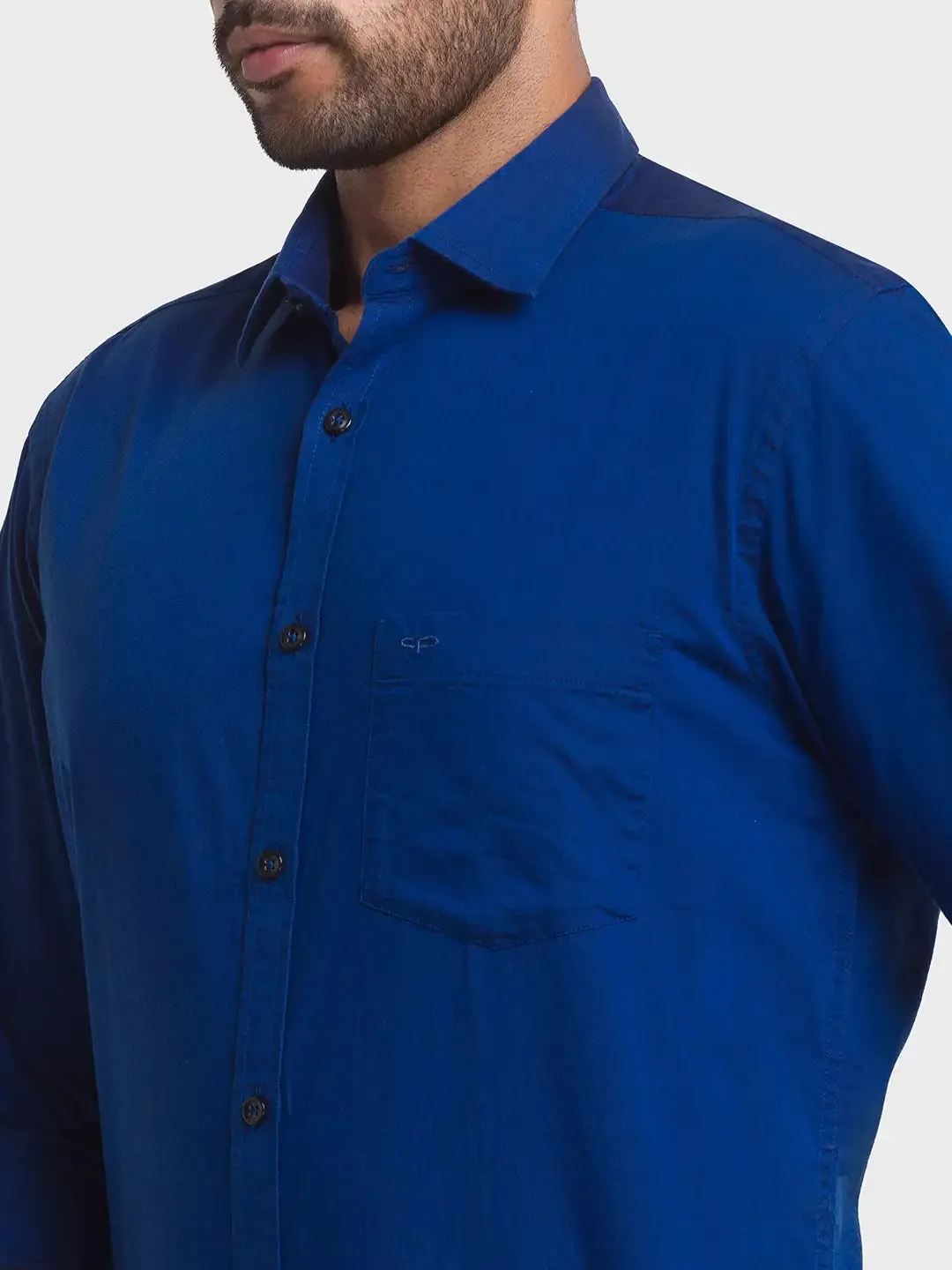 Men Blue Tailored Fit Cross Dyed Cotton Full Sleeve Shirts