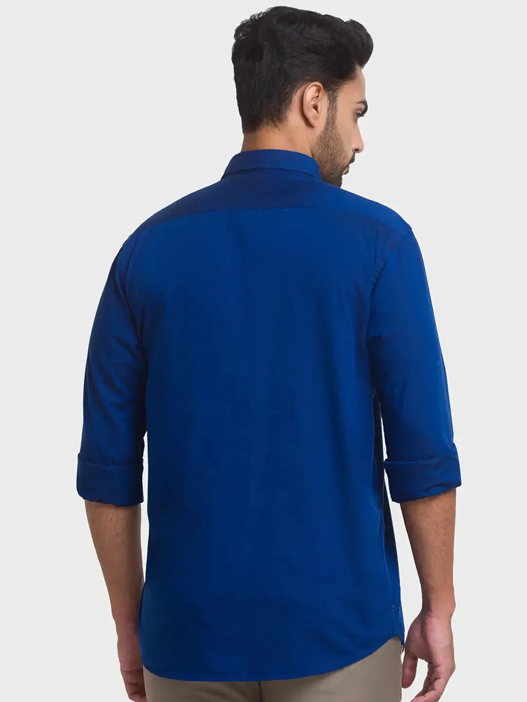 Men Blue Tailored Fit Cross Dyed Cotton Full Sleeve Shirts
